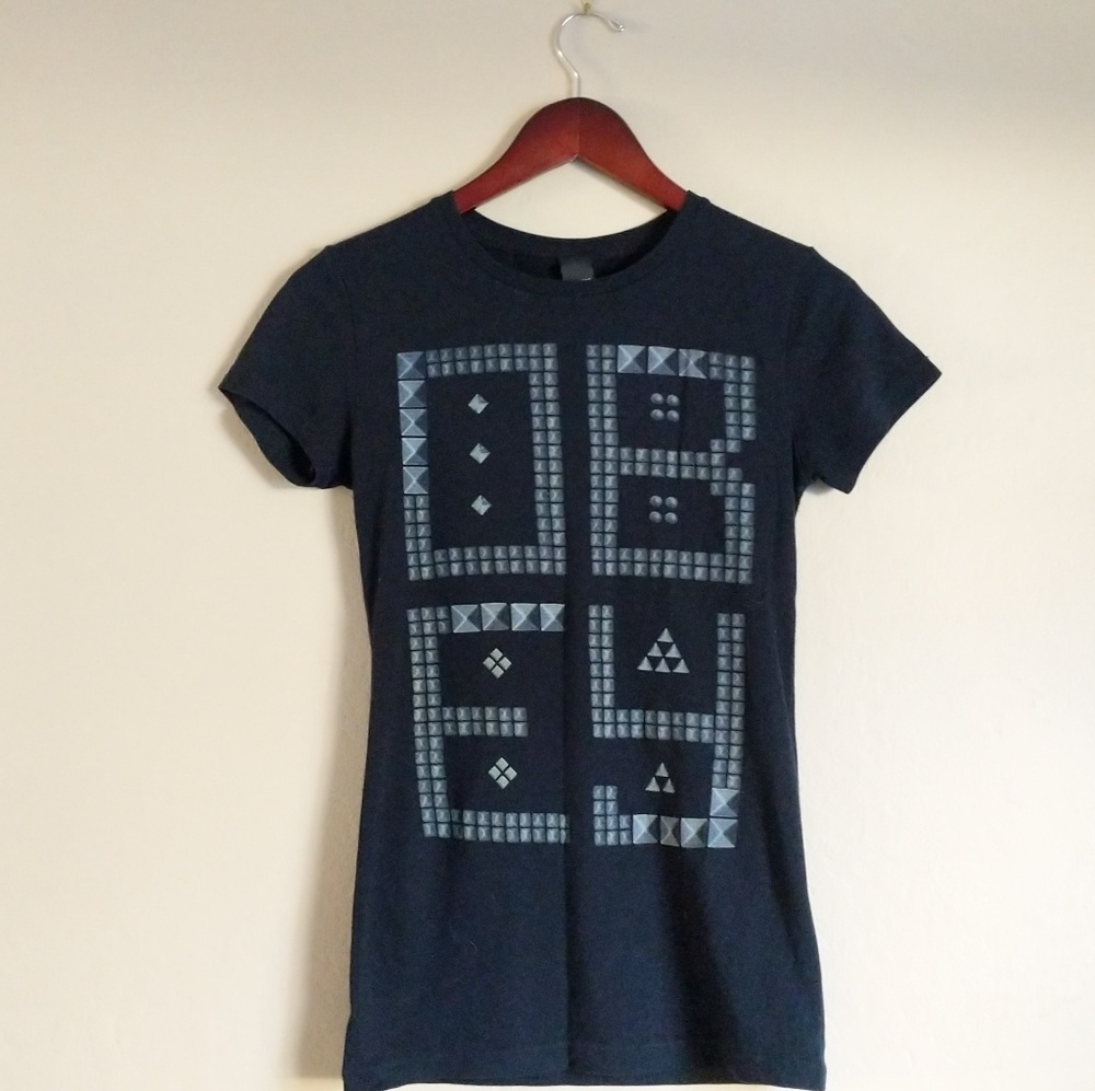 OBEY Tshirt Flat Graphics Studs Fitted